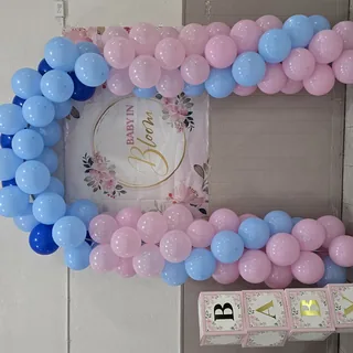Bundle of Joy Celebration Arch