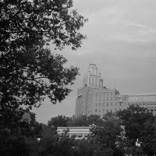 The Looming Building